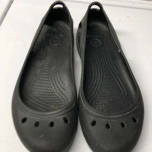 Croc flats